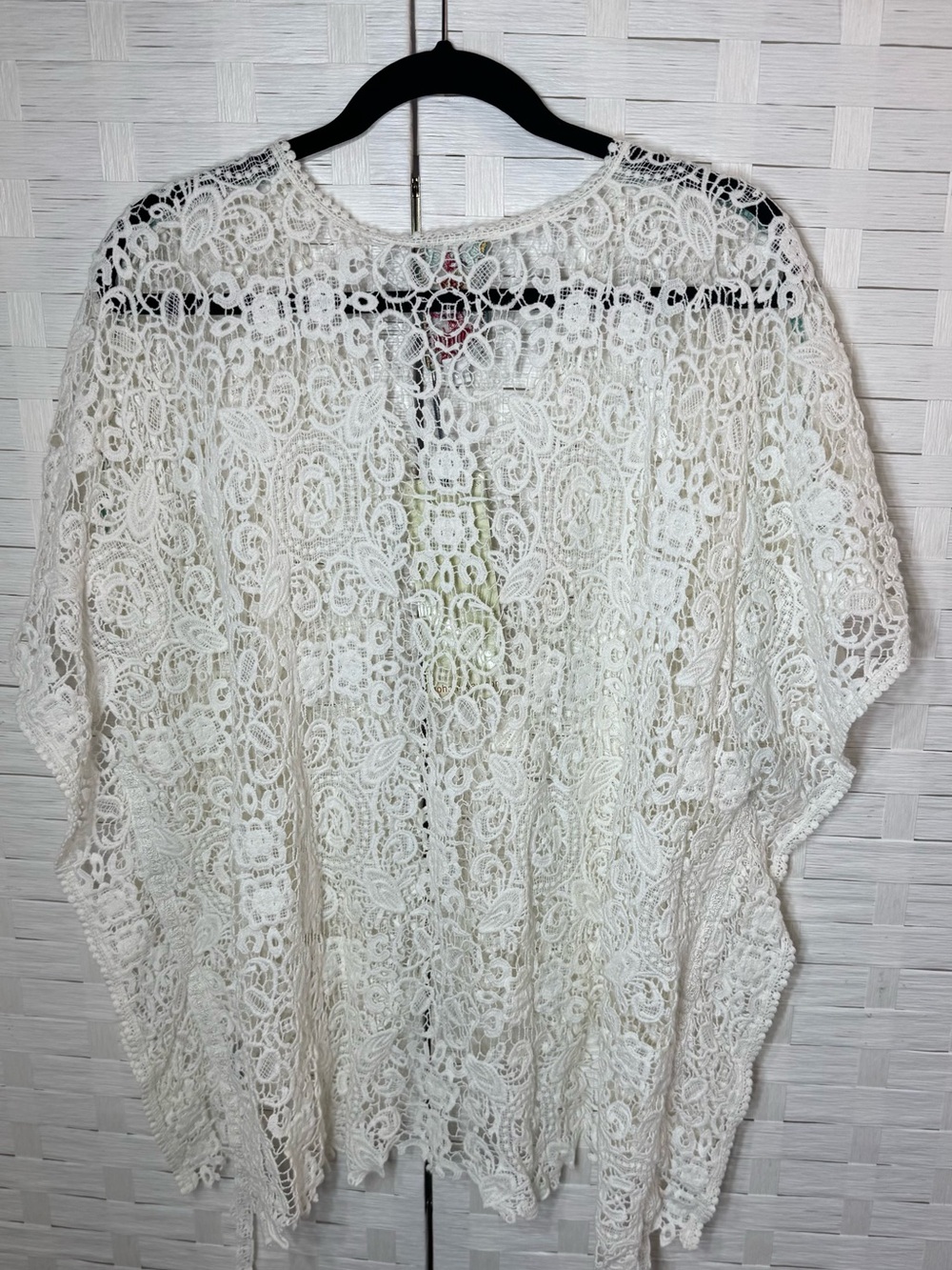 Johnny Was Bohemian Lace Poncho Top Floral Crochet Cream/Ivory Scalloped Hem OS - Picture 8 of 13